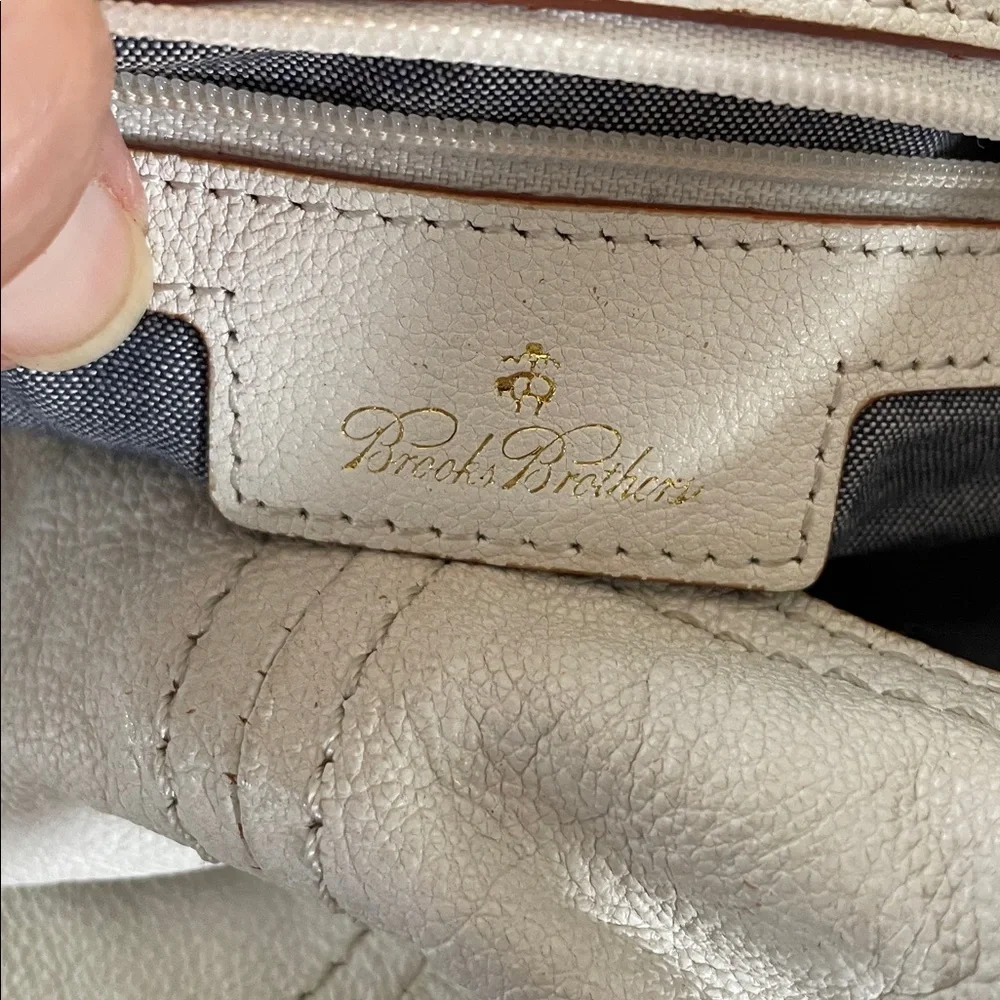 Brooks Brothers  Leather Tote Bag in White and Brown